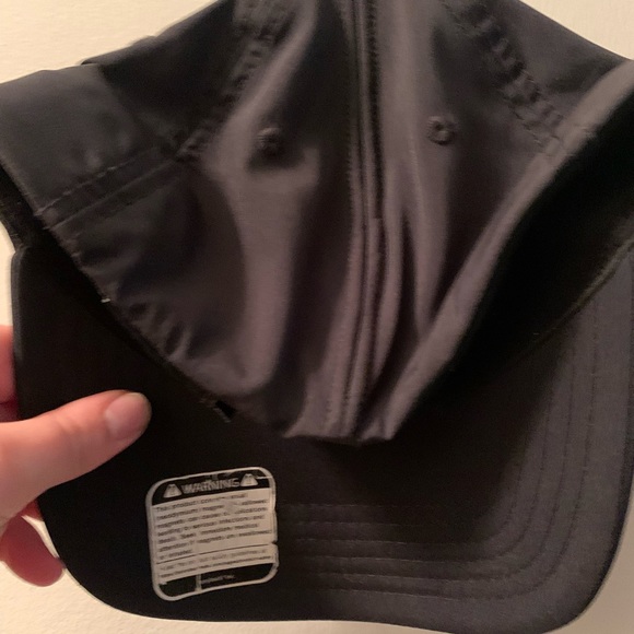 Pony back hat size small medium - Picture 4 of 4